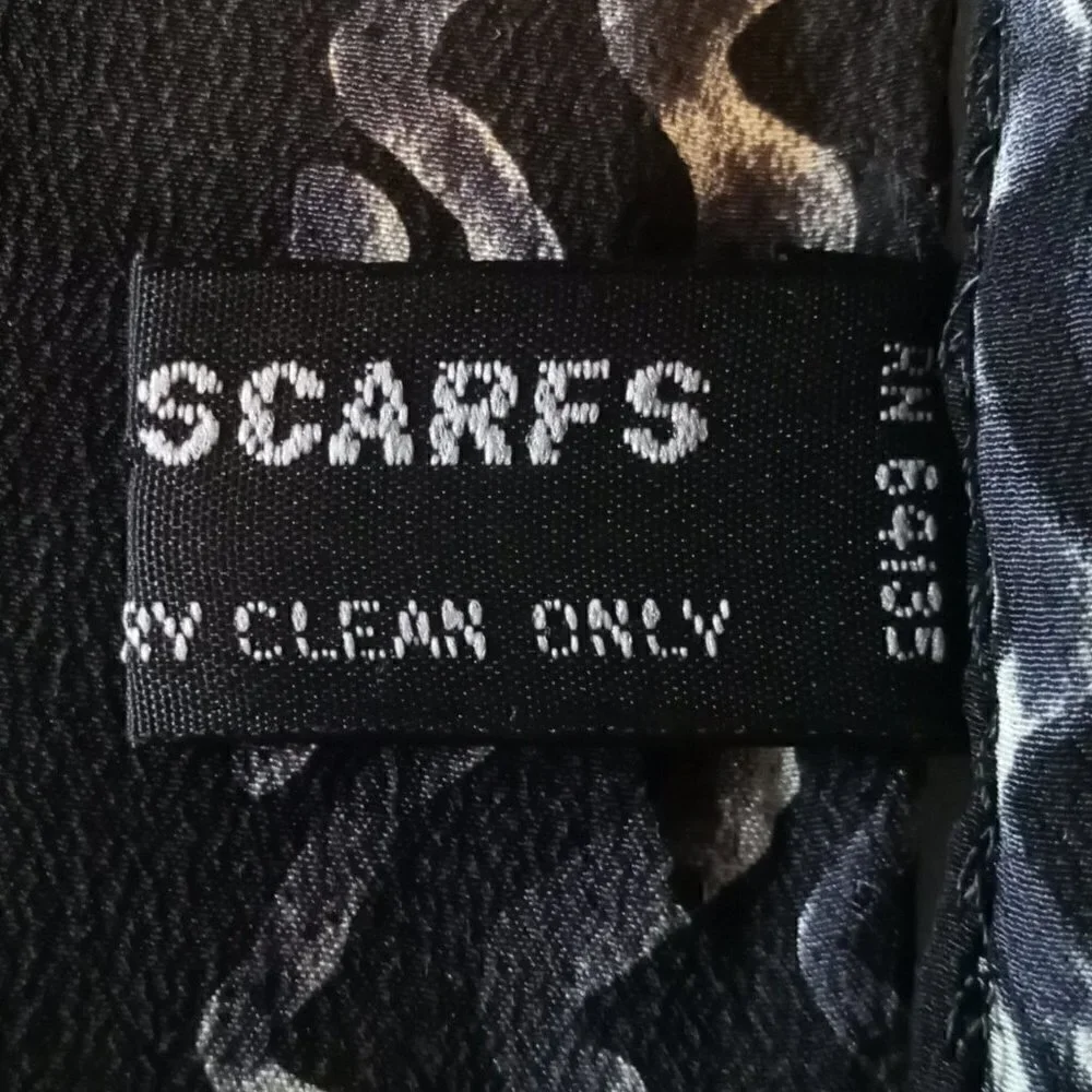 Vintage Casca Silk Print Oblong Scarf